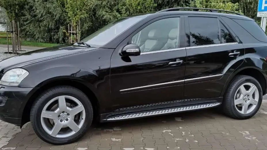 MERCEDES-BENZ ML -