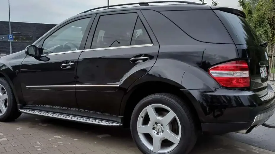 MERCEDES-BENZ ML -