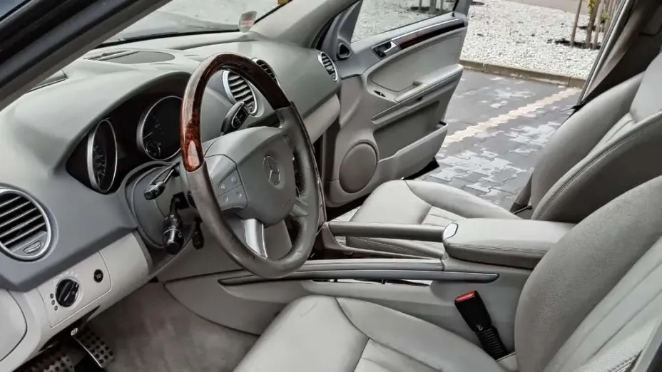 MERCEDES-BENZ ML -