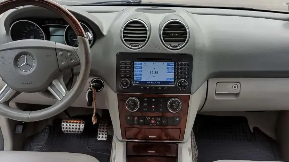 MERCEDES-BENZ ML -
