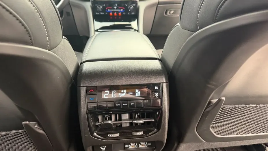 JEEP Grand Cherokee -