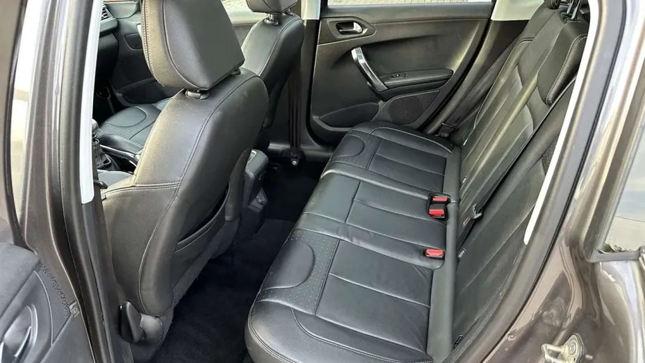 PEUGEOT 2008 -