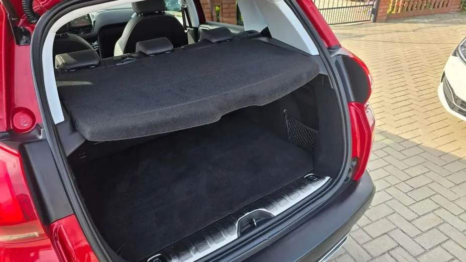 PEUGEOT 2008 -