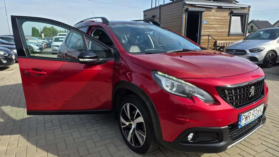PEUGEOT 2008 -