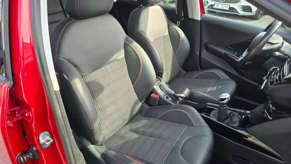 PEUGEOT 2008 -