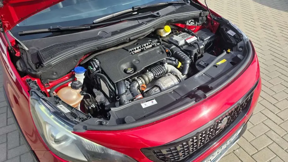 PEUGEOT 2008 -