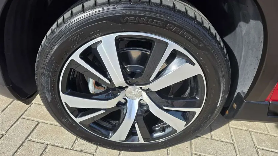 PEUGEOT 2008 -