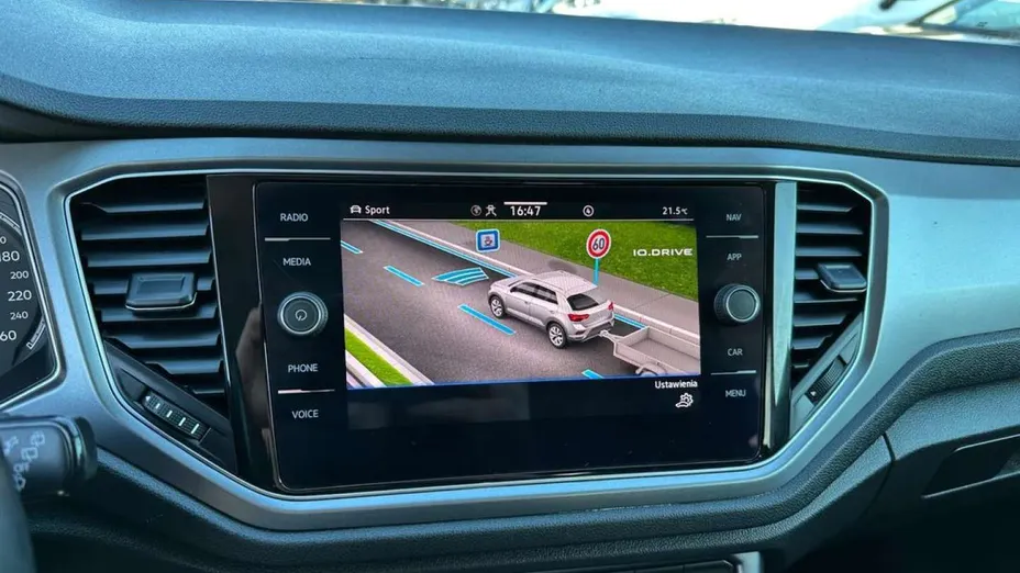 VOLKSWAGEN T-ROC -