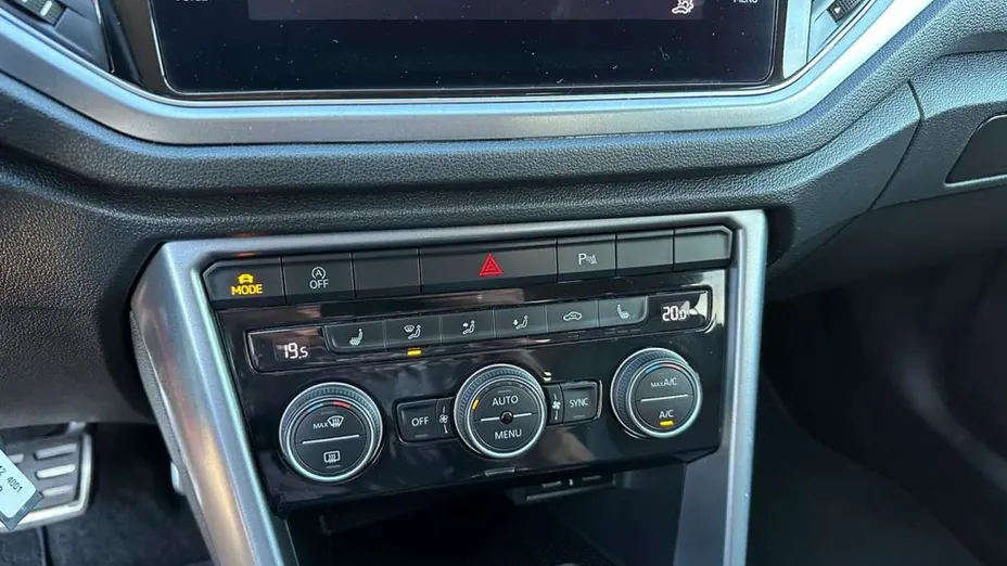 VOLKSWAGEN T-ROC -