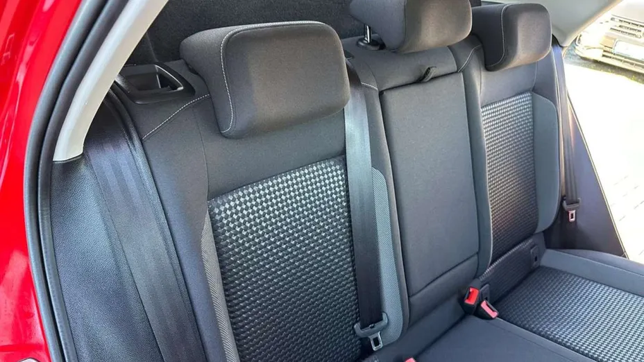 VOLKSWAGEN T-ROC -