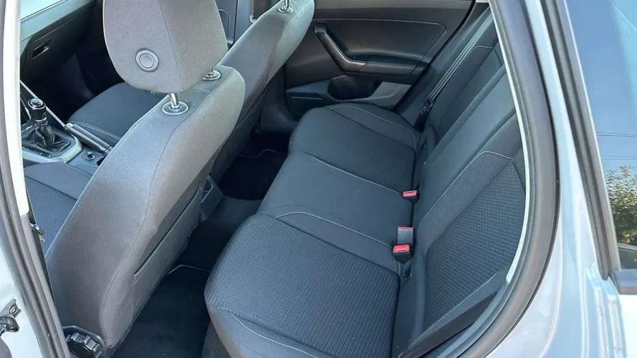 VOLKSWAGEN Polo -