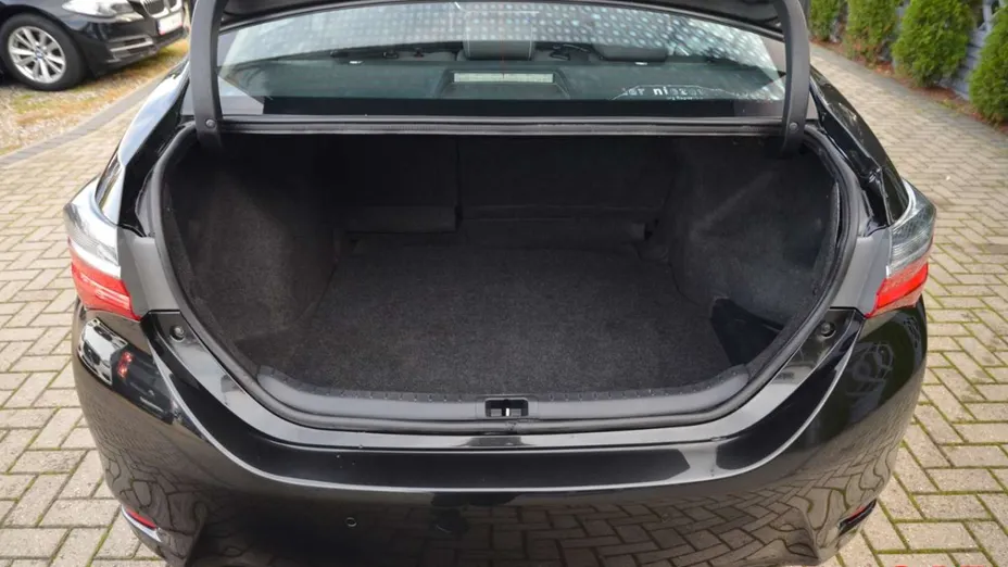 TOYOTA Corolla -