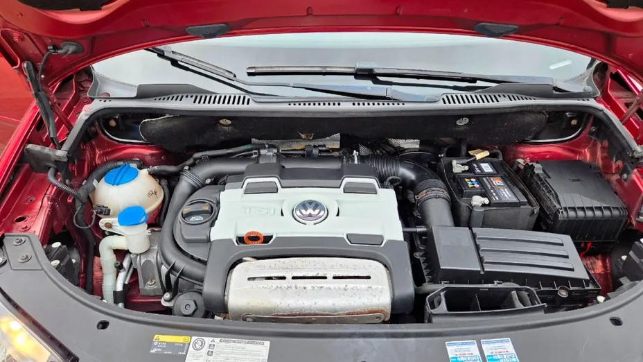 VOLKSWAGEN Touran -