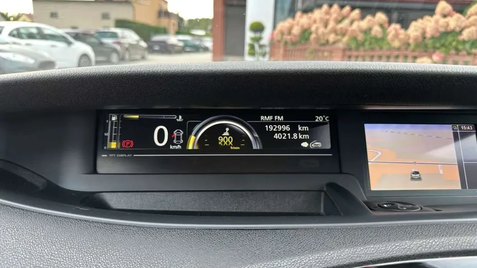 RENAULT Scenic -