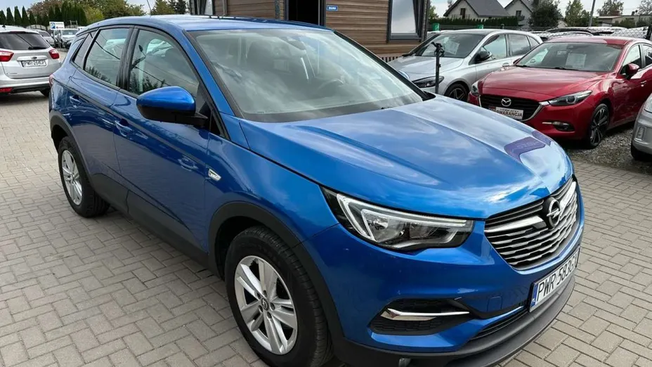 OPEL Grandland X -