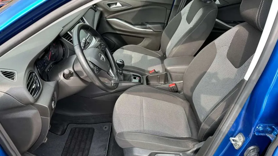 OPEL Grandland X -