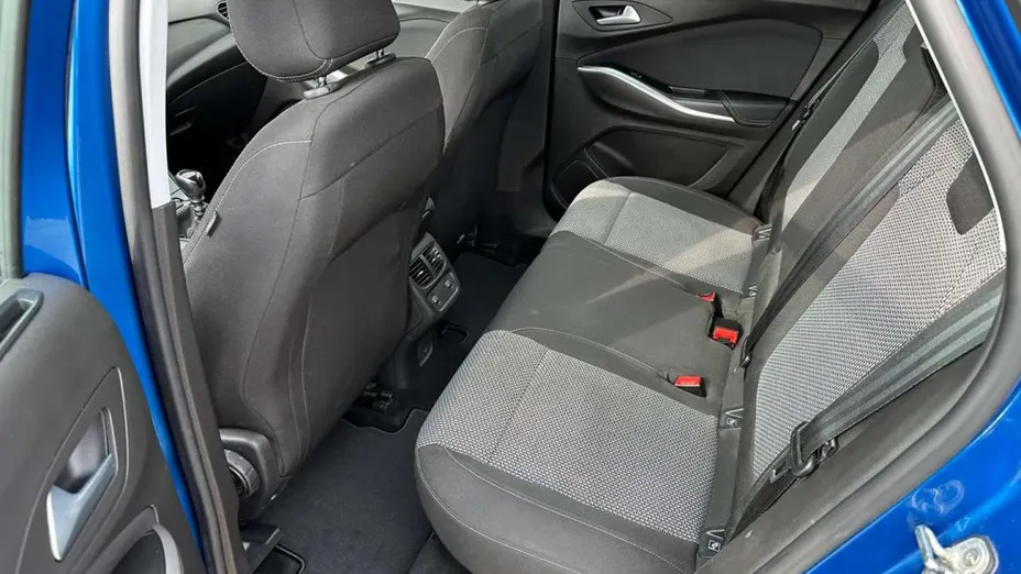 OPEL Grandland X -