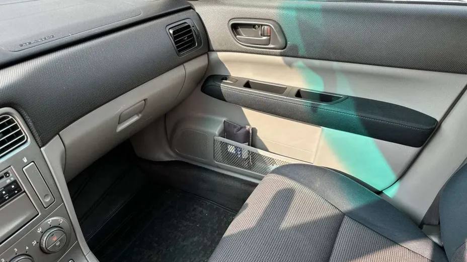 SUBARU Forester -
