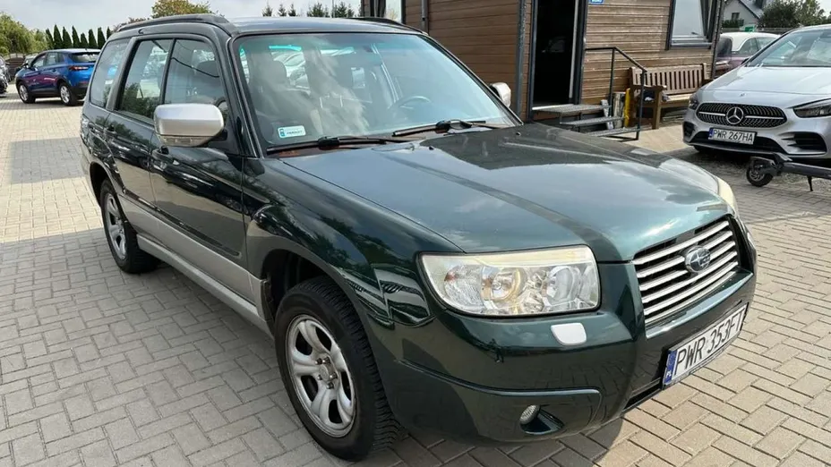 SUBARU Forester -