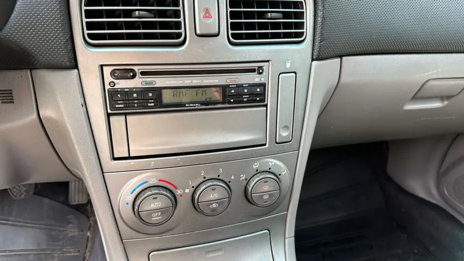 SUBARU Forester -