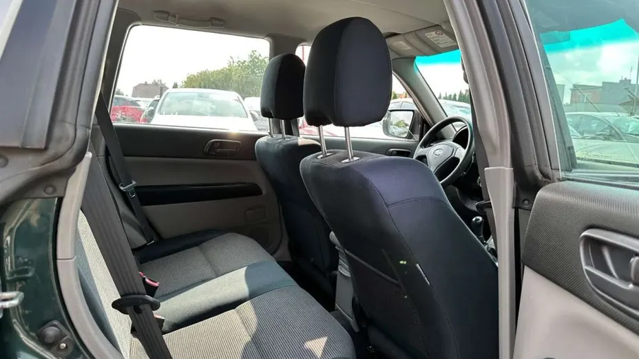 SUBARU Forester -