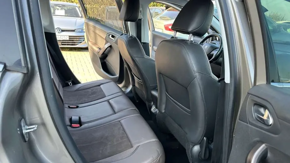 PEUGEOT 2008 -