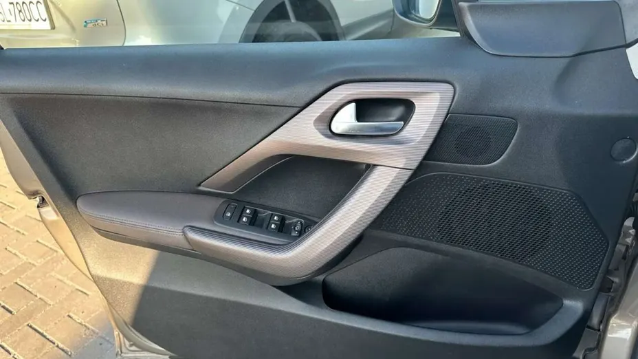 PEUGEOT 2008 -