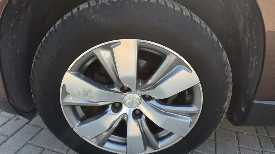 PEUGEOT 2008 -