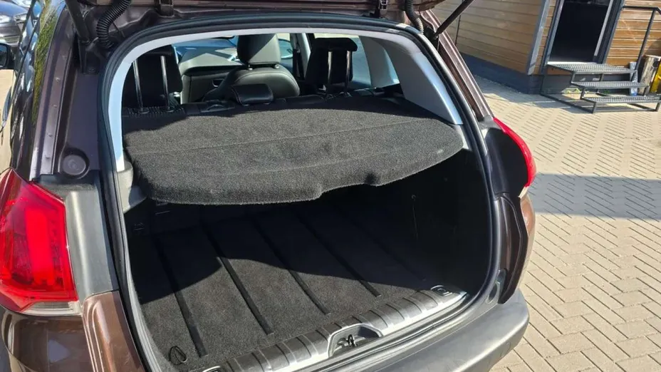 PEUGEOT 2008 -
