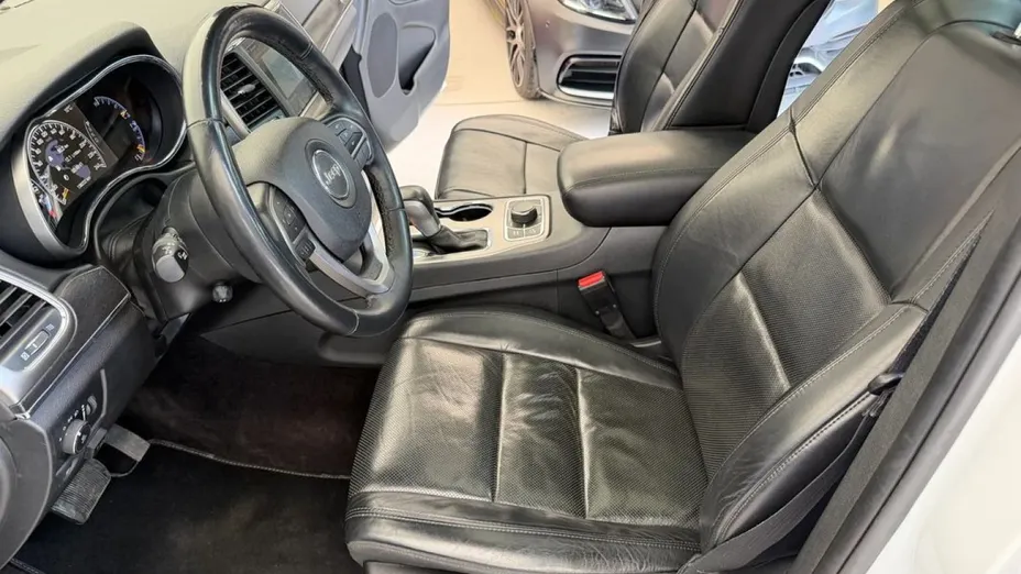 JEEP Grand Cherokee -