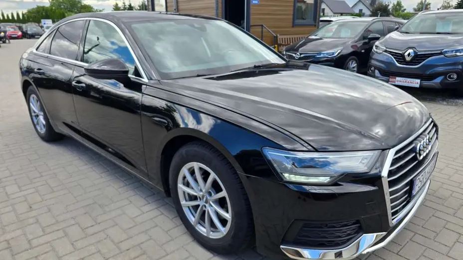 AUDI A6 -
