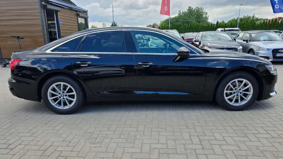AUDI A6 -