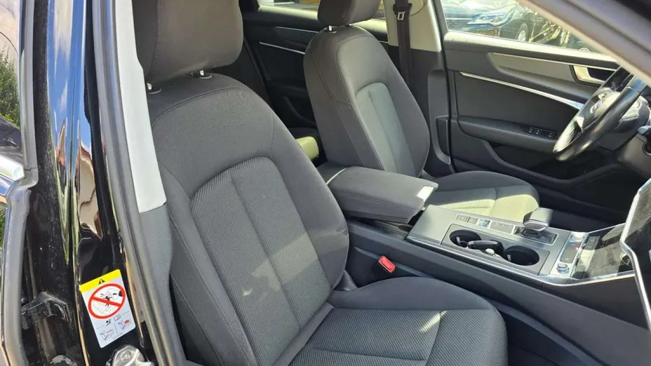 AUDI A6 -