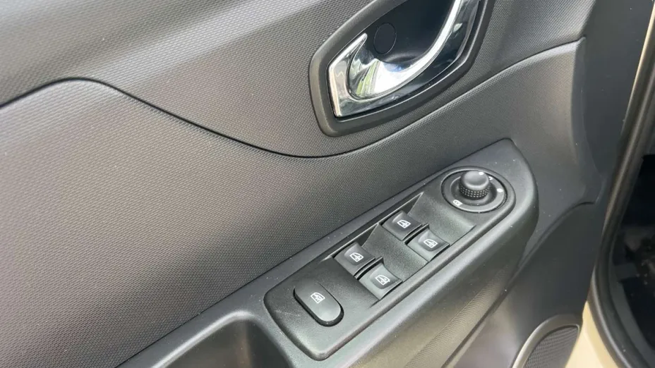 RENAULT Captur -