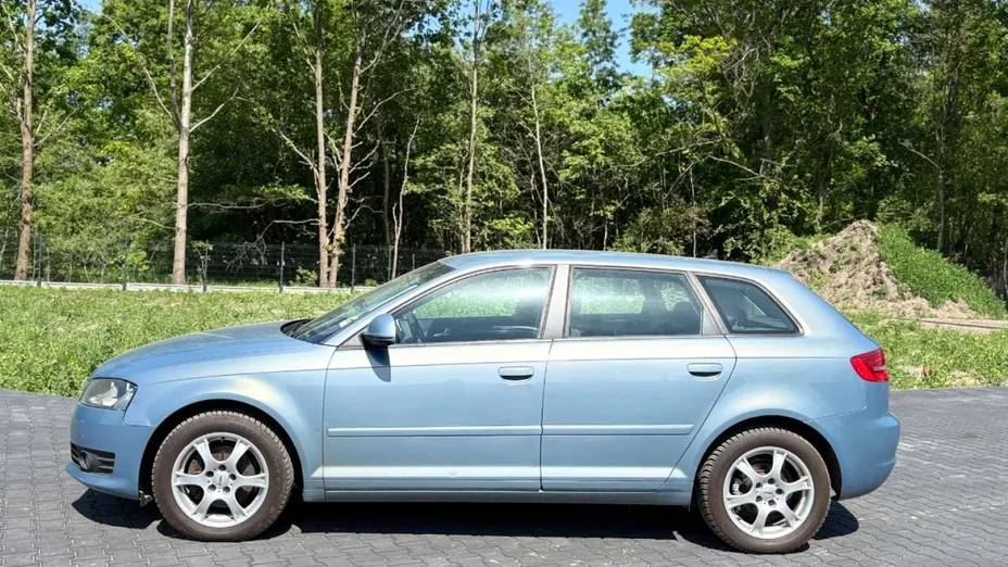 AUDI A3 Sportback -