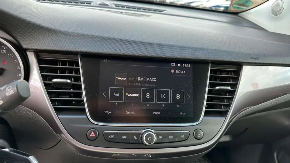 OPEL Crossland X -