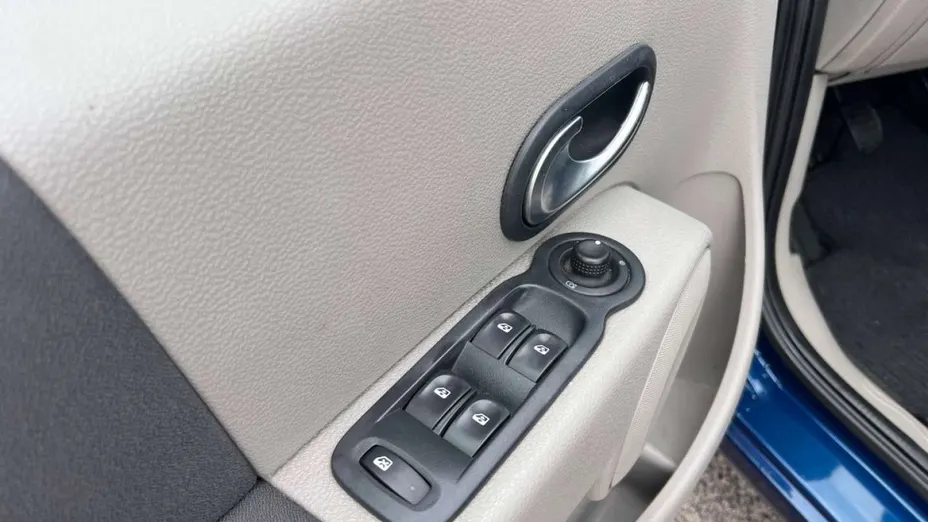 RENAULT Modus -