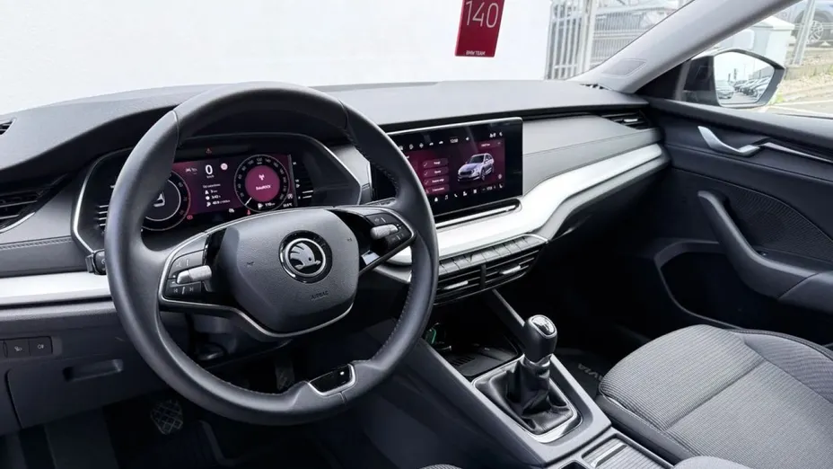 SKODA Octavia -