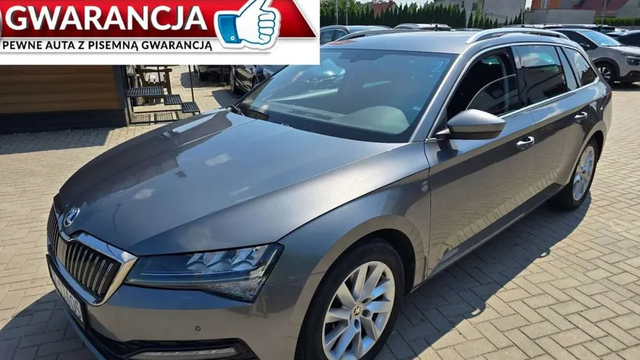 SKODA Superb -