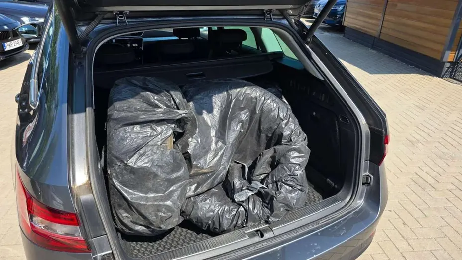 SKODA Superb -