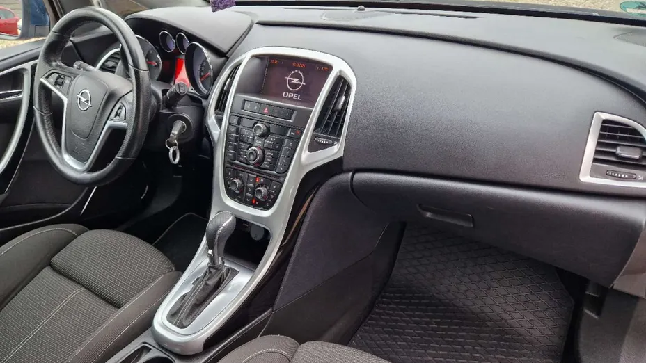 OPEL Astra -