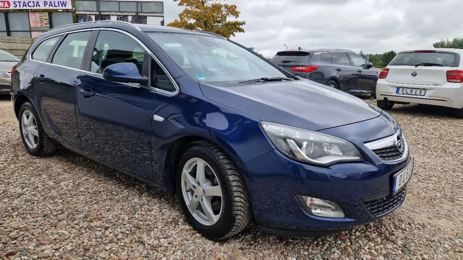 OPEL Astra -