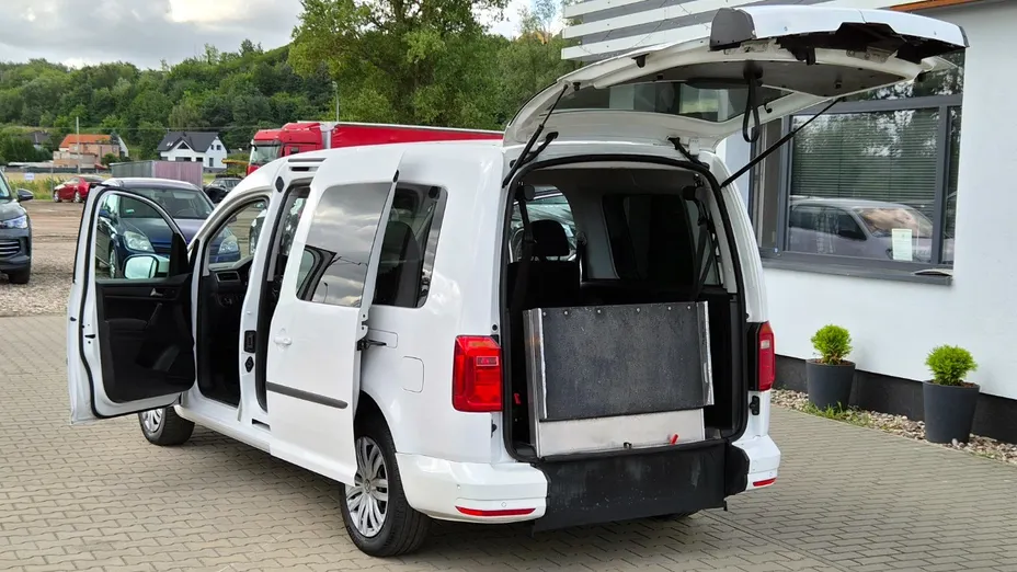 VOLKSWAGEN Caddy -