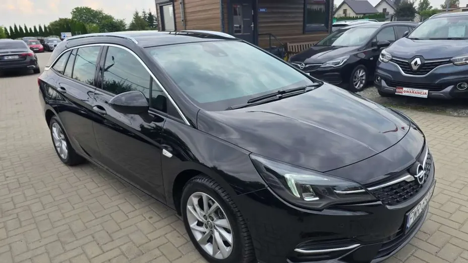 OPEL Astra -