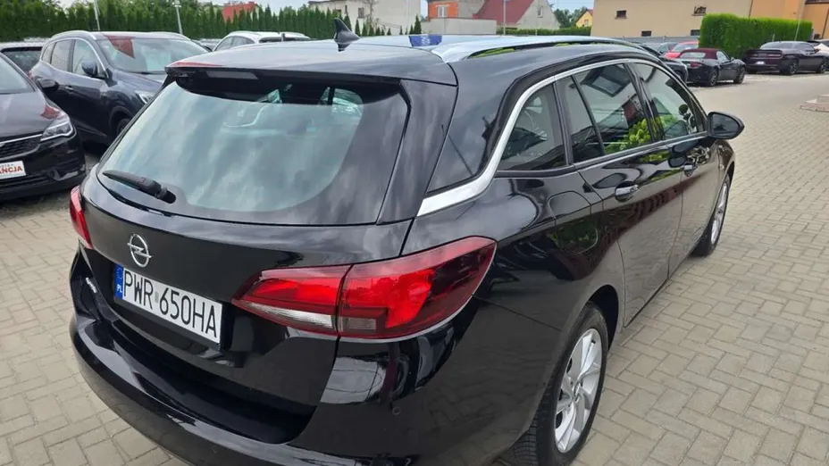OPEL Astra -