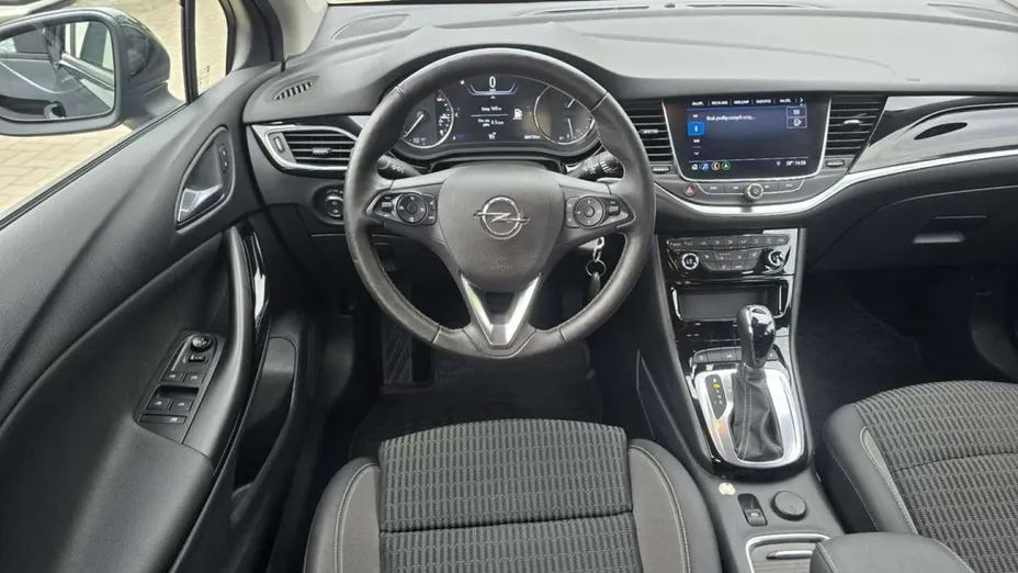 OPEL Astra -