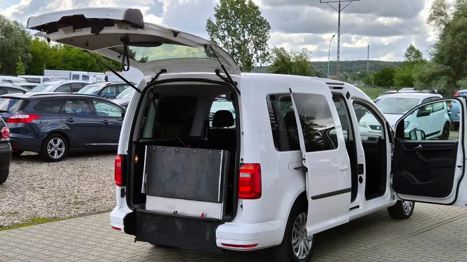 VOLKSWAGEN Caddy -