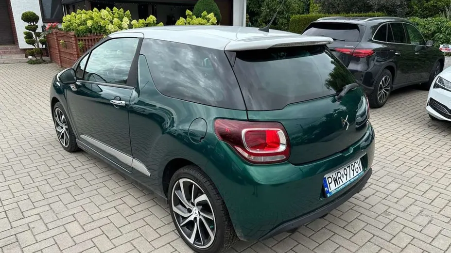 DS 3 -