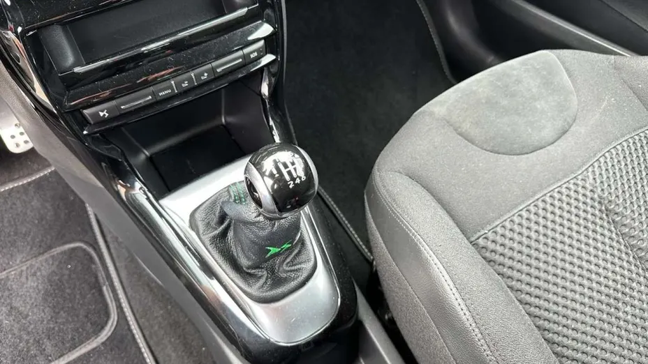 DS 3 -