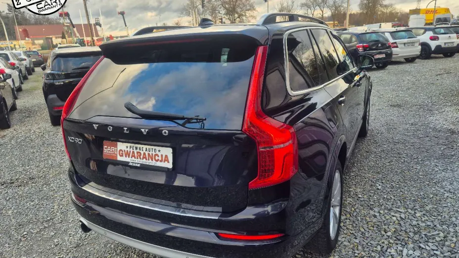 VOLVO XC90 -